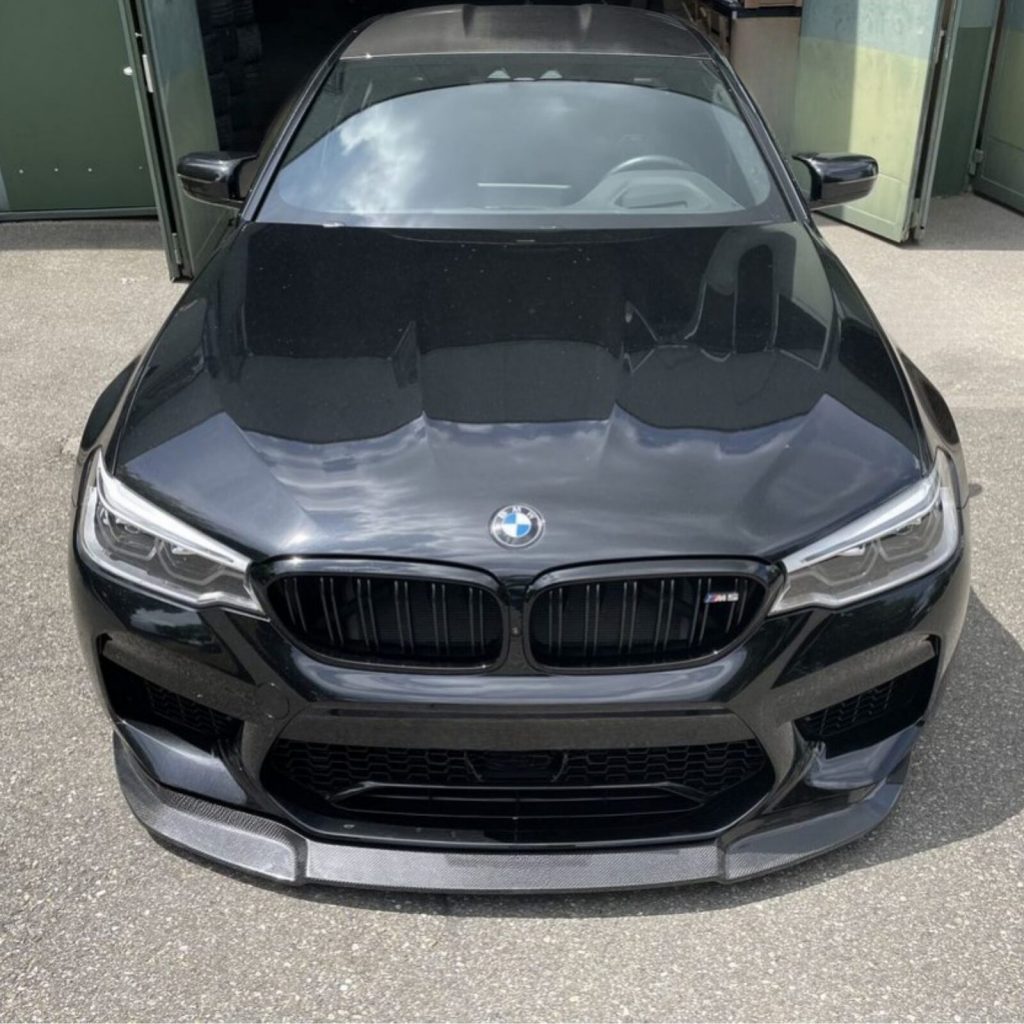 Bmw-M5-F90-All-Black-Carbon-Frontspoiler-Frontlippe