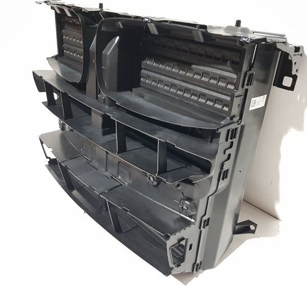 Панель воздуховода телевизор на BMW X5 F15, X6 F16 с заслонками оригинал 51648738166 415584 фото