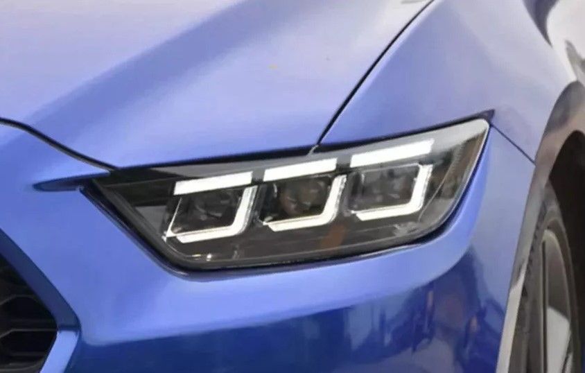 Передние фары на Ford Mustang 2014-2017 Full LED 2024 look черные 430811 фото