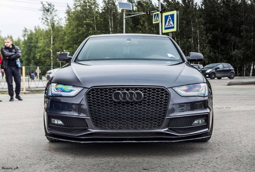 Решітка радіатора на Audi A4 B8 2011-2015 стиль RS4 Black 429928 фото