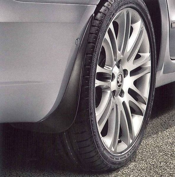 Бризковики на Skoda Superb 2008-2015 задні VAG KEA800002 35621 фото