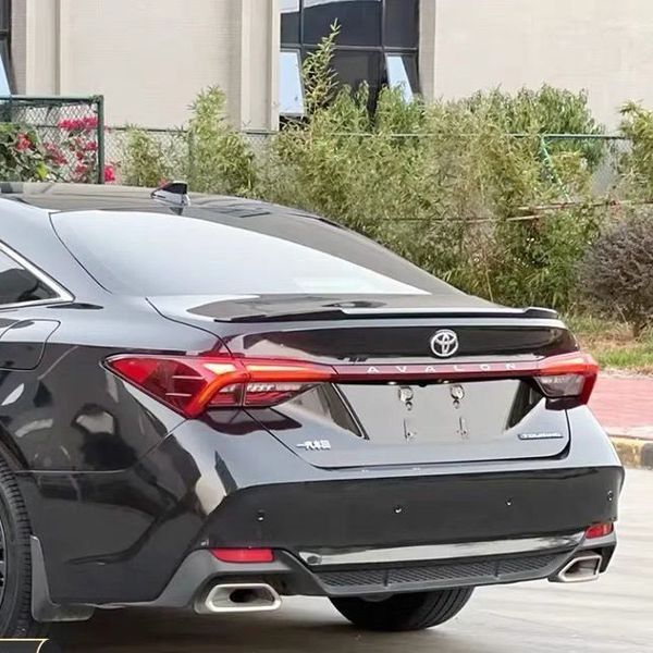 Спойлер на Toyota Avalon 2019- чорний глянець 522457 фото Спойлер на Toyota Avalon 2019- чорний глянець 522457 фото