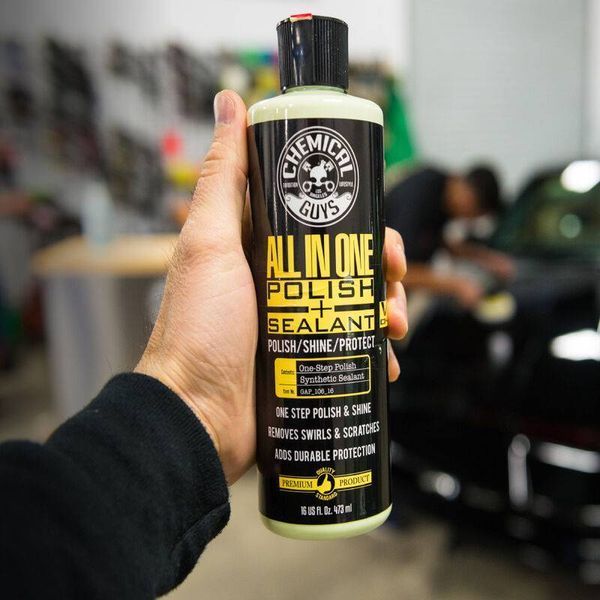 Полироль Chemical Guys V4 All-in-One Compound Polish одношаговая 473мл 408485 фото