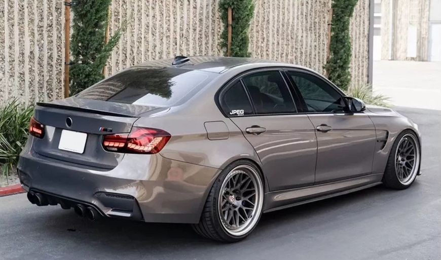 Задні ліхтарі на BMW 3 Series F30 2013-2018 червона LED стиль M4 Oled 430386 фото