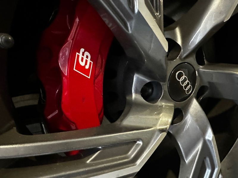Наклейки на супорт Audi S білі 426112 фото