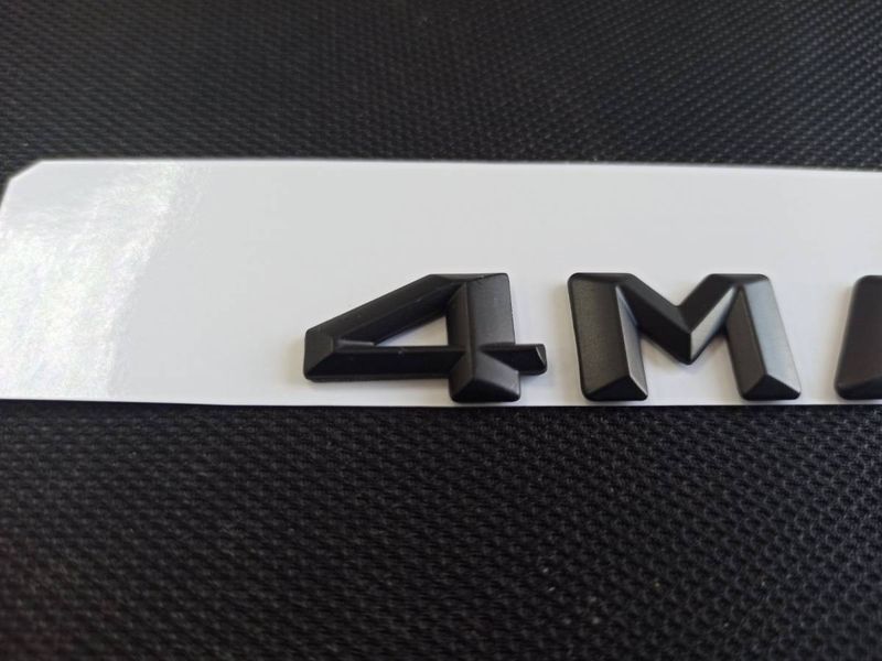Автологотип шильдик эмблема надпись Mercedes 4MATIC черный мат 227090 фото