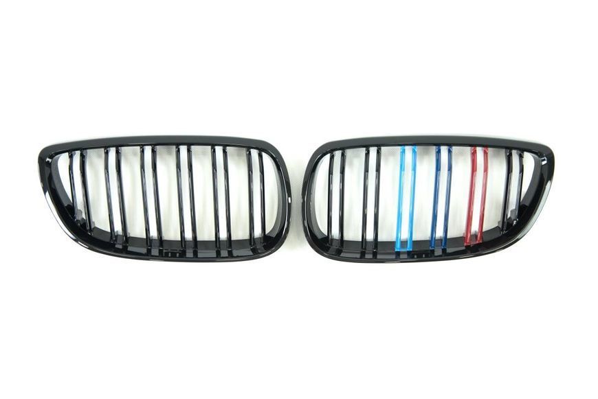 Решетка радиатора на BMW 3 E92, E93 2006-2010 M-color 429012 фото