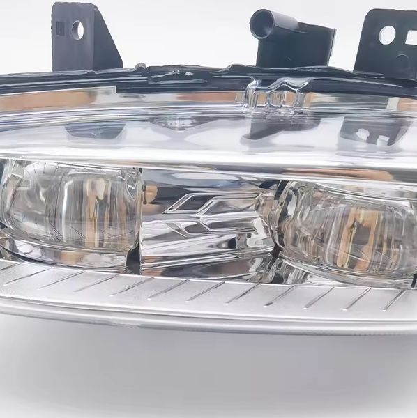 Противотуманная фара на Land Rover Range Rover Evoque 2011-2015 левая LR026090 426047 фото