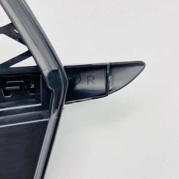 Решетка переднего бампера на Audi Q5 2012-2016 правая 8R0807682N 414334 фото