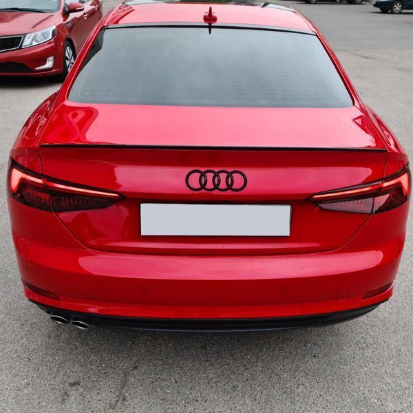 Автологотип емблема чорні кільця Audi A5 2016- Coupe Black Edition на кришку багажника 8W0071802 409819 фото