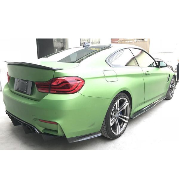 Карбонові накладки бокових порогів для BMW M4 F82 2013-2019 під замовлення Carbon359078 359078 фото