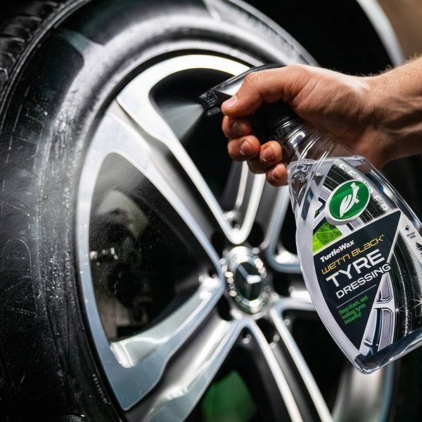 Чорний лоск для шин Turtle Wax Wet N Black 500 мл 340652 фото