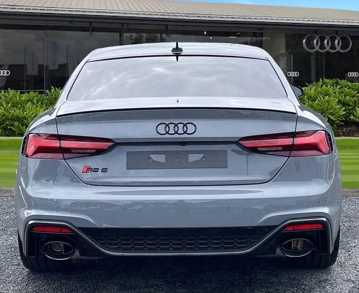 Автологотип емблема чорні кільця Audi A5 2016- Coupe Black Edition на кришку багажника 8W0071802 409819 фото