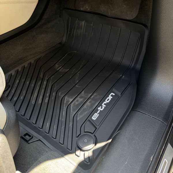 Коврики для Audi E-Tron 2019- передние VAG 4KL061501041 318998 фото