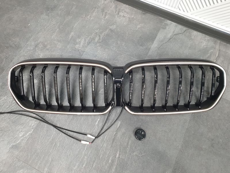 Решітка радіатора на BMW 5 G30, G31 2020-2023 LED Iconic glow 522435 фото