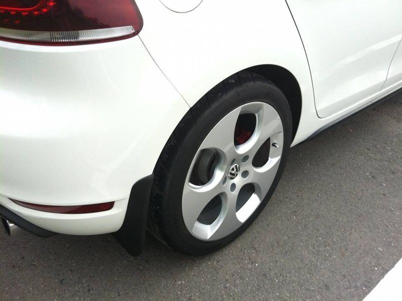 Бризковики на Volkswagen Golf VI 2008-2012 GTI задні VAG 5K0075105 37860 фото Бризковики на Volkswagen Golf VI 2008-2012 GTI задні VAG 5K0075105 37860 фото
