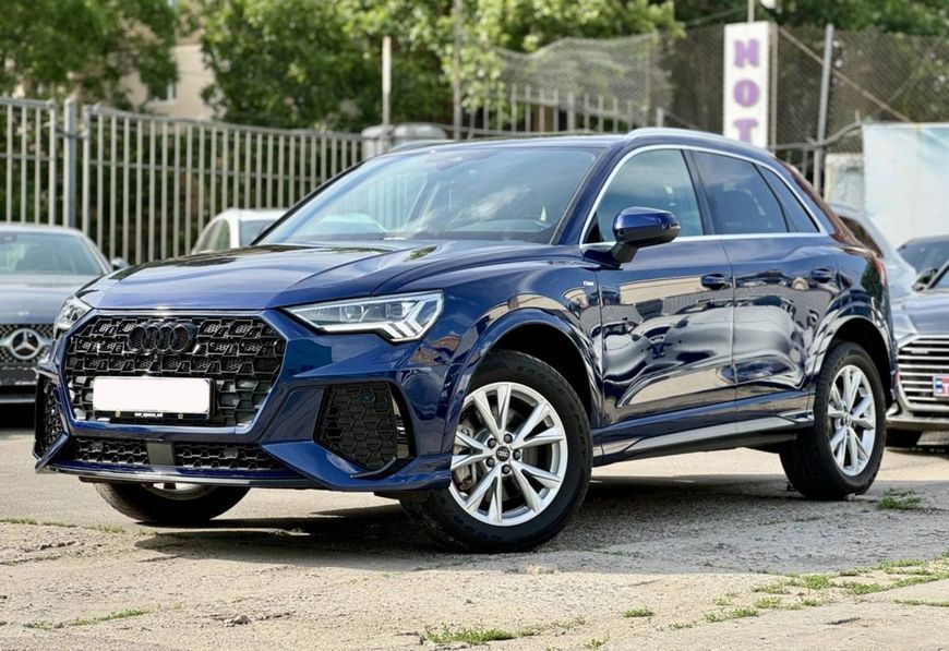 Передній бампер на Audi Q3 2018- стиль RSQ3 428687 фото