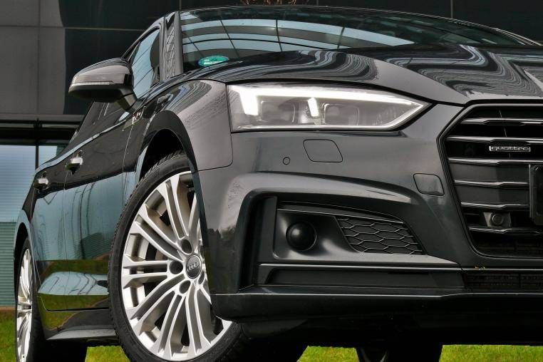 Решітка переднього бампера Audi A5 2016- чорна права AAC стиль S-Line 426074 фото