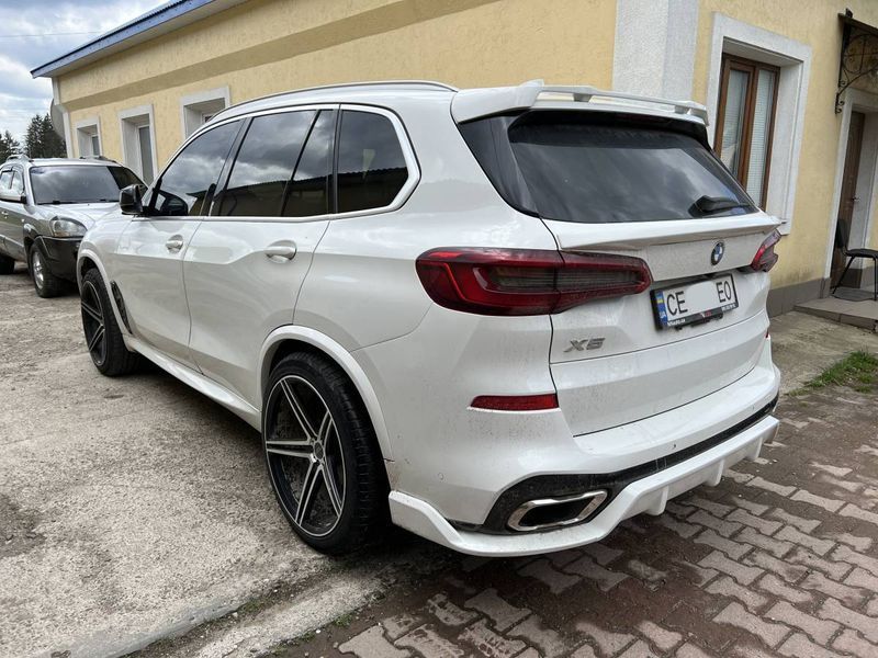 Комплект обвісу передній і задній бампер на BMW X5 G05 2018-2022 429752 фото Комплект обвісу передній і задній бампер на BMW X5 G05 2018-2022 429752 фото