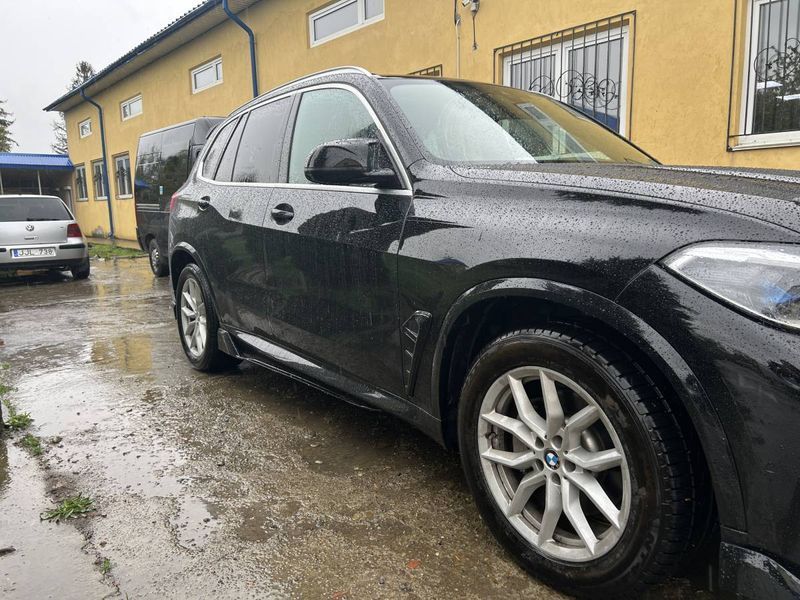 Комплект обвісу передній і задній бампер на BMW X5 G05 2018-2022 429752 фото Комплект обвісу передній і задній бампер на BMW X5 G05 2018-2022 429752 фото