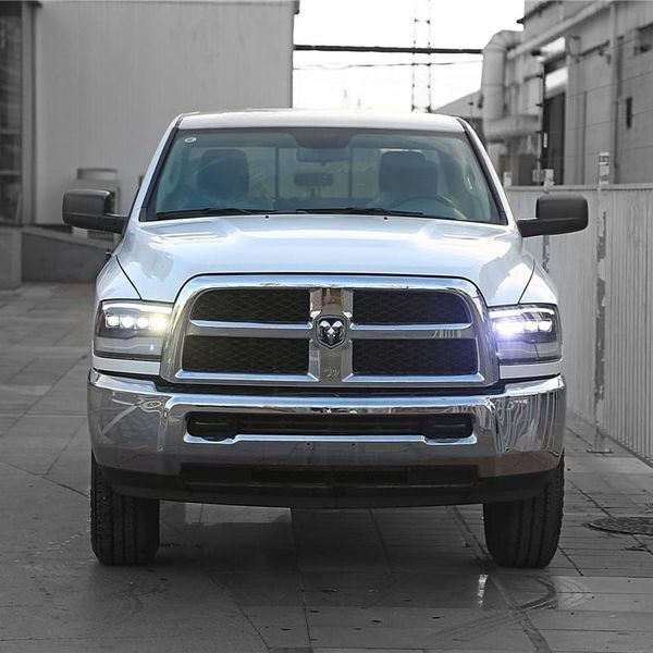 Альтернативная оптика передняя на Dodge Ram 2009-2018 LED Nova series Alpha-Black 242539 фото
