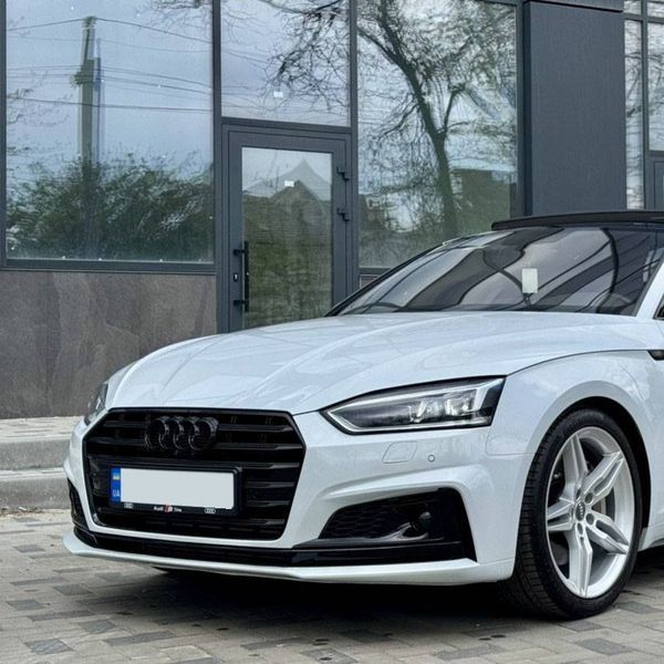 Решетка радиатора на Audi A5 2016-2020 в стиле S5 Black 427385 фото