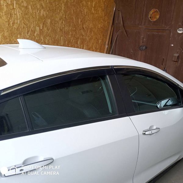 Дефлекторы окон на Chevrolet Volt 2016- с хром молдингом WELLvisors 3-847CH019 45629 фото