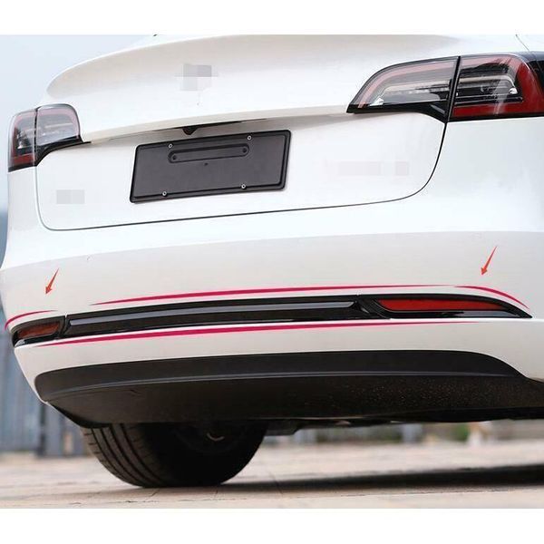 Накладки заднего бампера на Tesla Model 3 2017-2022 черный глянец 416041 фото