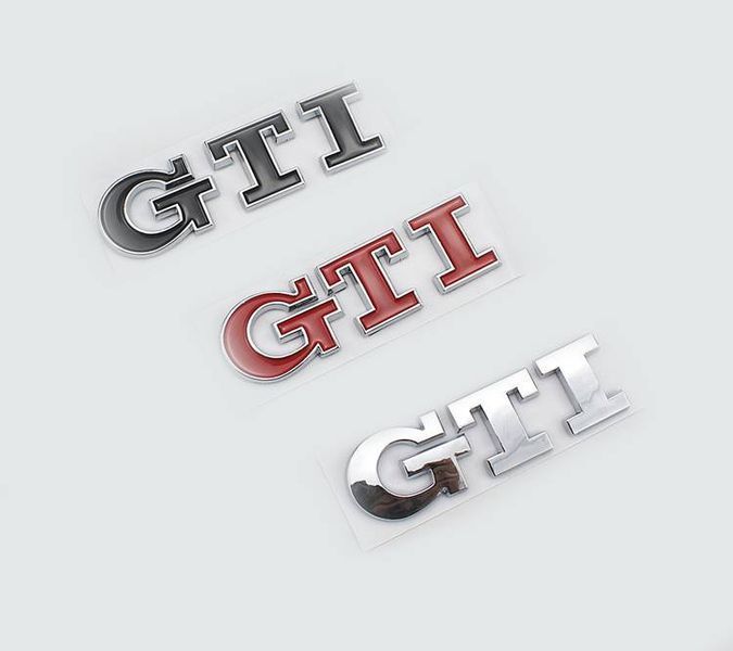 Автологотип емблема напис Volkswagen GTI на кришку багажника чорний хром 237956 фото