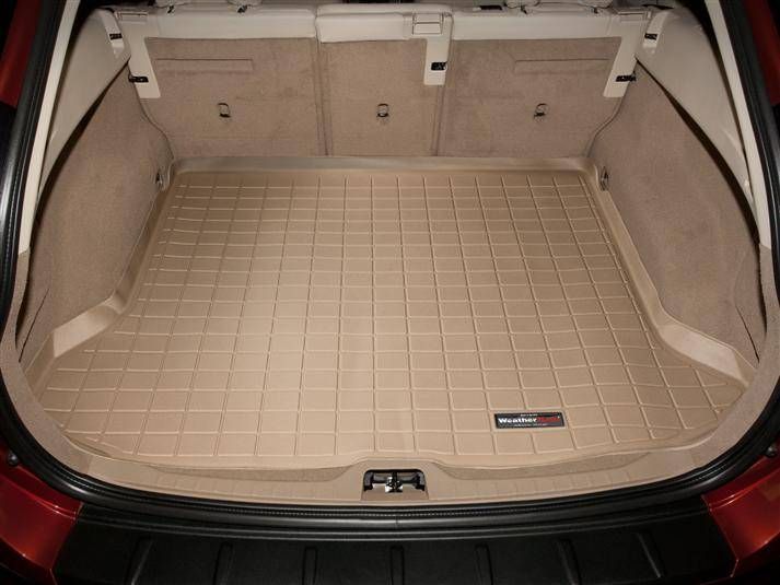 Коврик в багажник для Volvo XC60 2008-2017 бежевые WeatherTech 41417 98071 фото