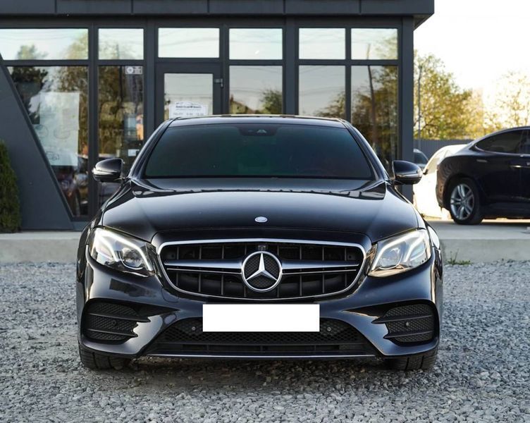 Решітка радіатора на Mercedes E-class W213 2016-2020 AMG E63 Style Silver Black 522619 фото