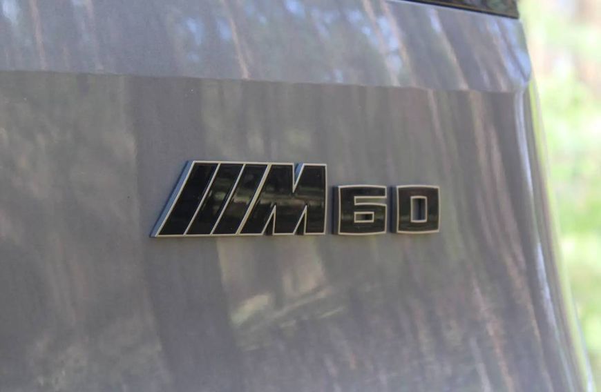 Логотип надпись BMW M60 Bronze оригинал 51145A3F9B2 415744 фото