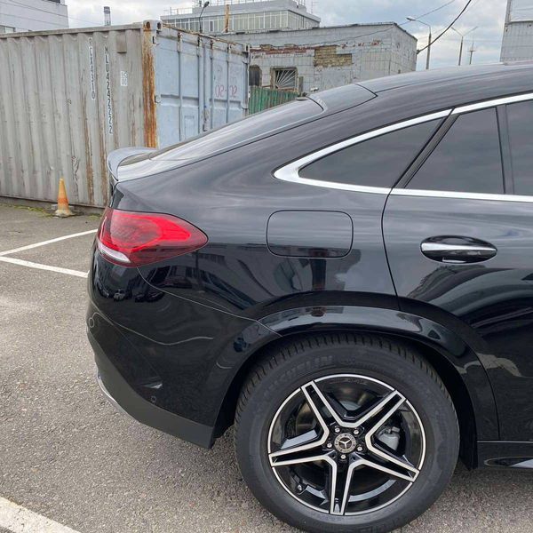 Спойлер на машину Mercedes GLE-class С167 2018- черный глянец 354953 фото