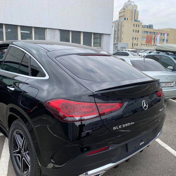 Спойлер на машину Mercedes GLE-class С167 2018- черный глянец 354953 фото