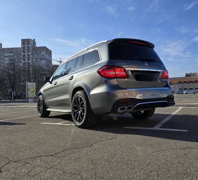Комплект обвеса передний и задний бампер на Mercedes GLS-class X166 2015-2019 в стиле GLS63 AMG 430204 фото
