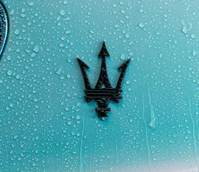 Автологотип емблема Maserati Black тризуб чорний глянець 430556 фото