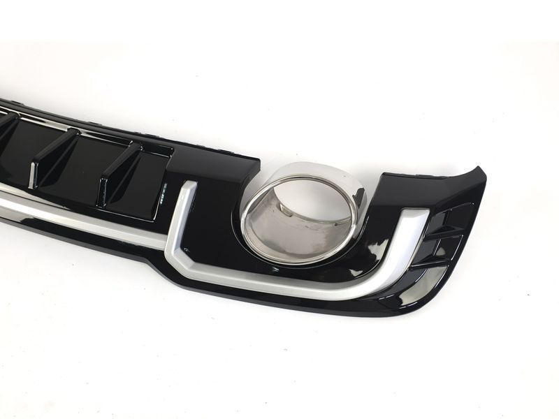 Диффузор (заднего бампера) Silver Black/Chrome Pipe (в стиле RS3) Hatchback на Audi A3 2016-2020 427783 фото