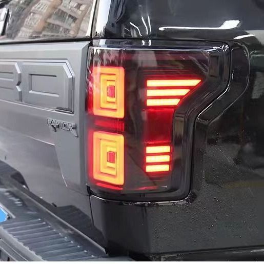 Задние фонари на Ford F-150 2014-2020 черные LED стиль Ray 430424 фото
