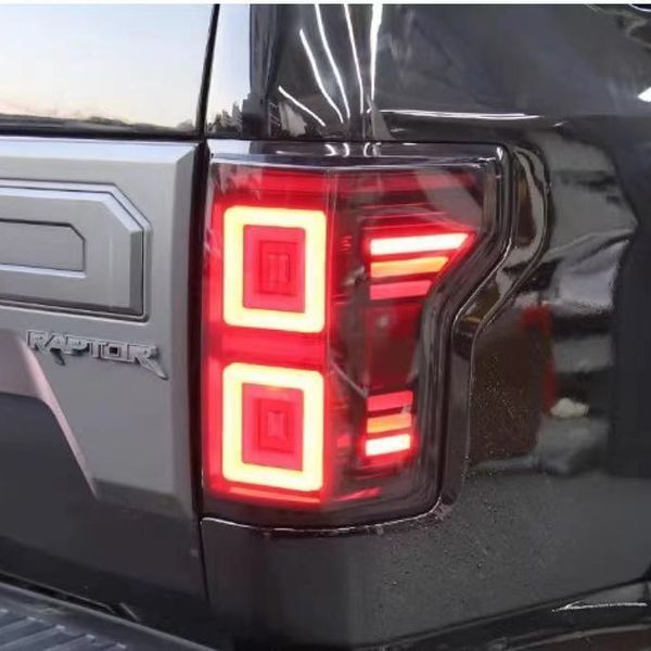 Задние фонари на Ford F-150 2014-2020 черные LED стиль Ray 430424 фото