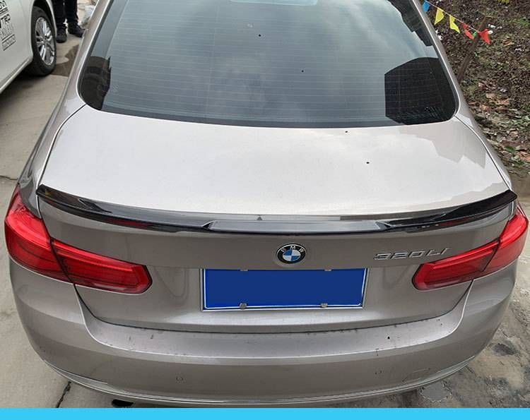 Спойлер на машину BMW 3 F30 2011-2018 в стиле М4 черный глянец 352439 фото