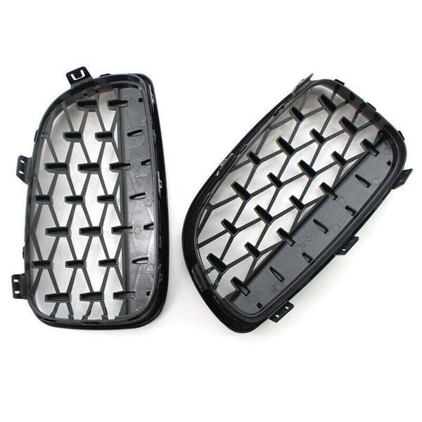 Решітка радіатора на BMW 1 E81, E82, E87, E88 2007-2013 Chrome Black Diamond 355208 фото Решітка радіатора на BMW 1 E81, E82, E87, E88 2007-2013 Chrome Black Diamond 355208 фото