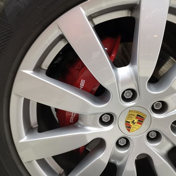 Наклейки на суппорт PORSCHE белые ровные 425998 фото