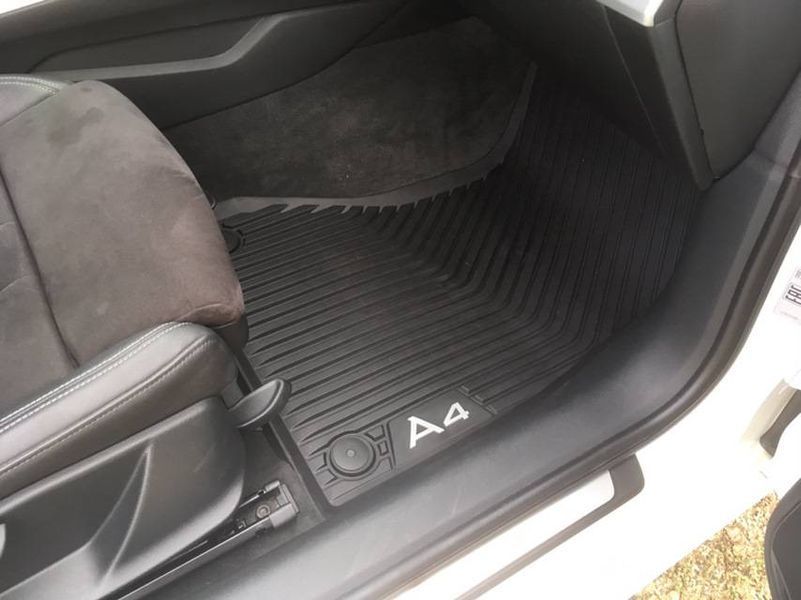 Килимки для Audi A4 B9 2015- передні VAG 8W1061501041 35720 фото