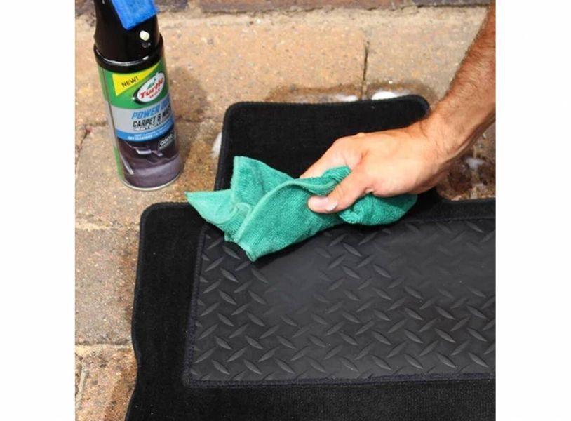Очиститель текстильных и резиновых ковриков Turtle Wax Carpet & Mats Cleaner 400 мл 340634 фото