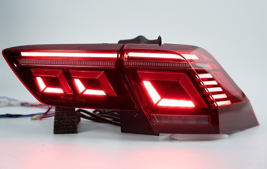 Задні ліхтарі на Volkswagen Tiguan 2015-2020 Full LED 2020 look 430502 фото