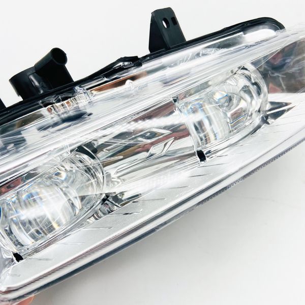 Протитуманна фара на Land Rover Range Rover Evoque 2011-2015 права LR026089 426053 фото