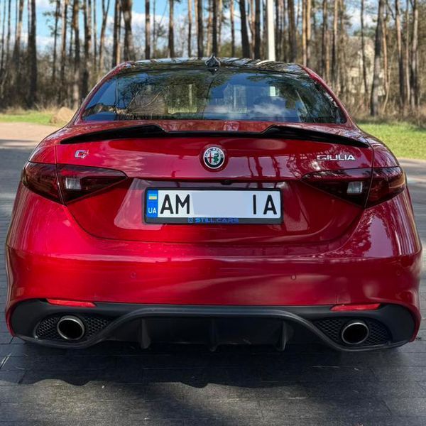 Спойлер на Alfa Romeo Giulia 2016-2022 чорний глянець 431194 фото