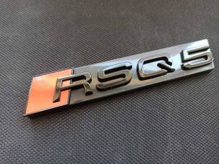Автологотип емблема напис Audi RSQ5 в решітку радіатора чорна Emblems170785 241273 фото