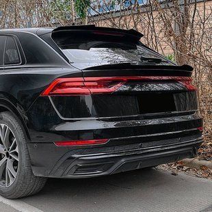 Спойлер на Audi Q8 2018- V1 верхний чорний глянець 431286 фото