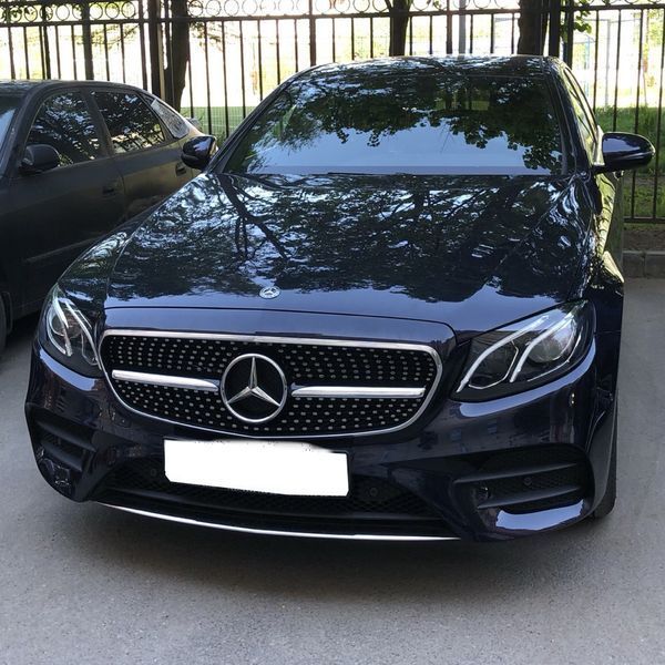 Решітка радіатора на Mercedes E-class W213 2016-2020 Black стиль Diamond під камеру 522624 фото